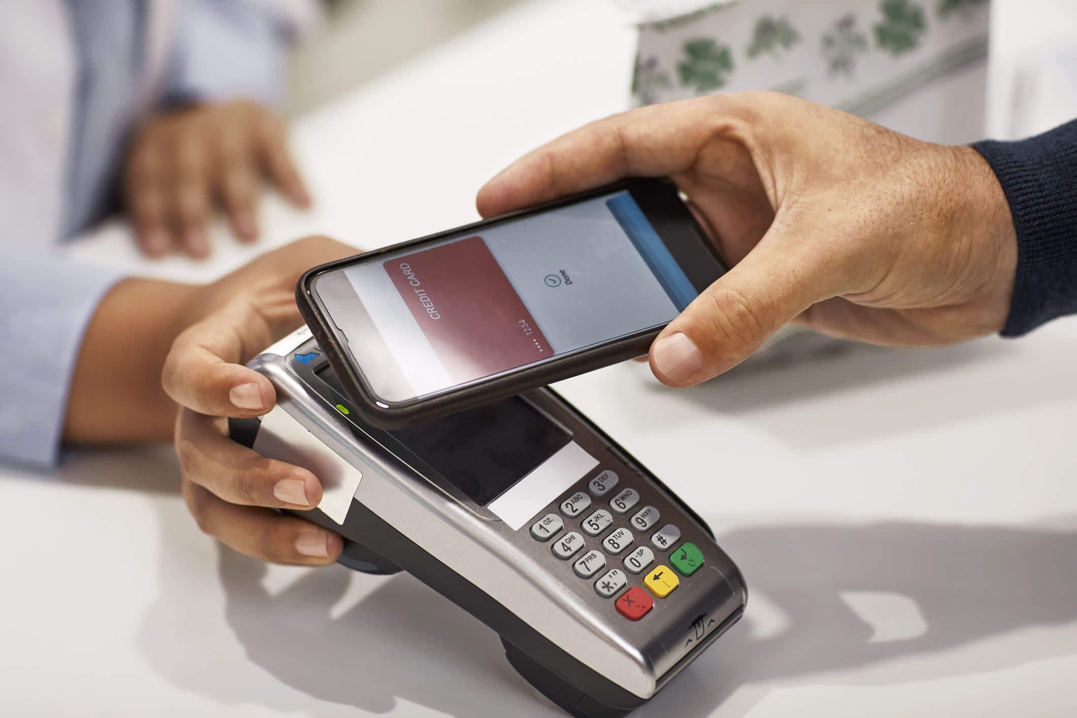 Не работает NFC на iPhone: решение проблемы с Apple Pay